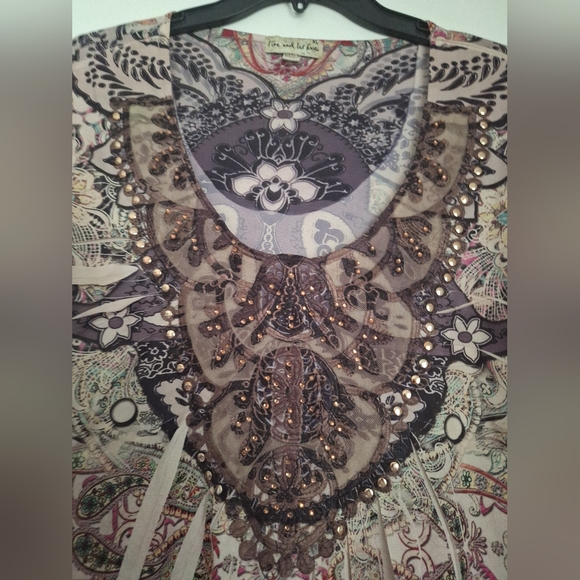 Cute copper embellished print blouse - Picture 2 of 3